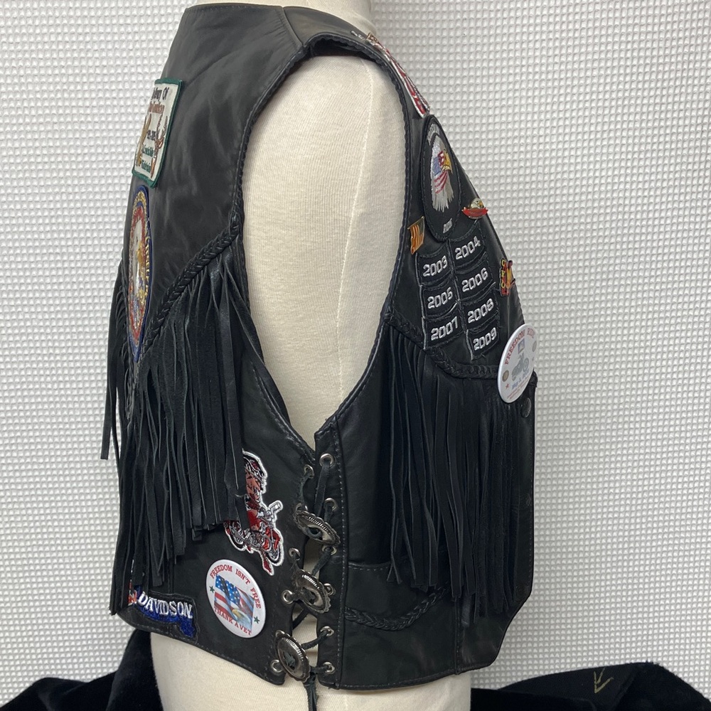 Harley Davidson, black Leather Vest - Picture 3 of 13